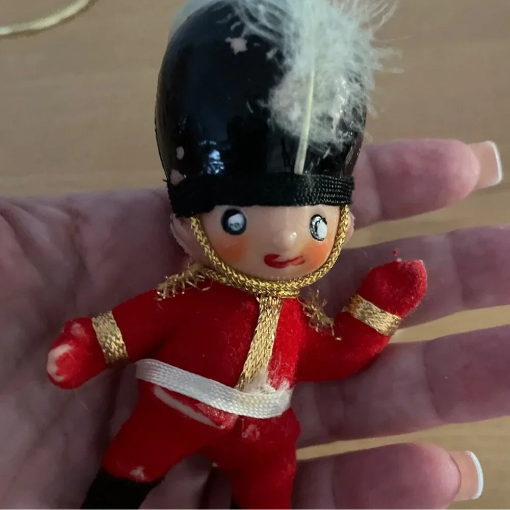 Vtg British Royal Guard Soldier Toy Soldier Doll Ornament Flocked Plastic 4 Inch